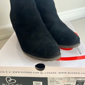 Blondo Valli2.0  Waterproof Black Suede Ankle Booties, Leather, size 8.5